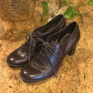 Bandolino Steampunk Granny Heels